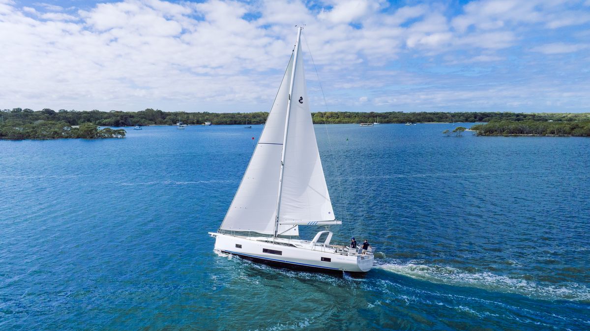 Beneteau Oceanis 52 under sail